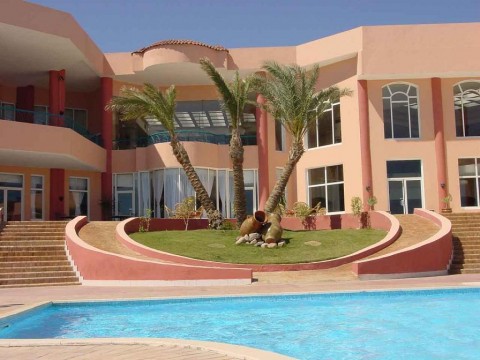 Calimera Royal Albatros Moderna 5*